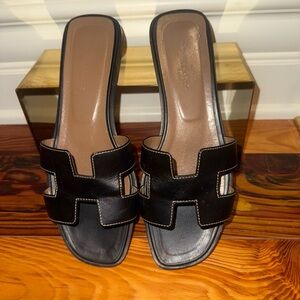 Hermes Black and Brown Leather Sandals